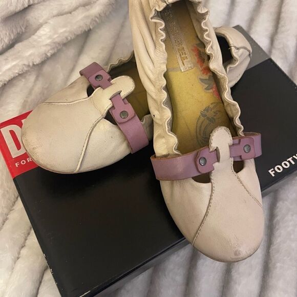 Diesel flats/shoes cream & purple size 6.5 - Picture 5 of 6